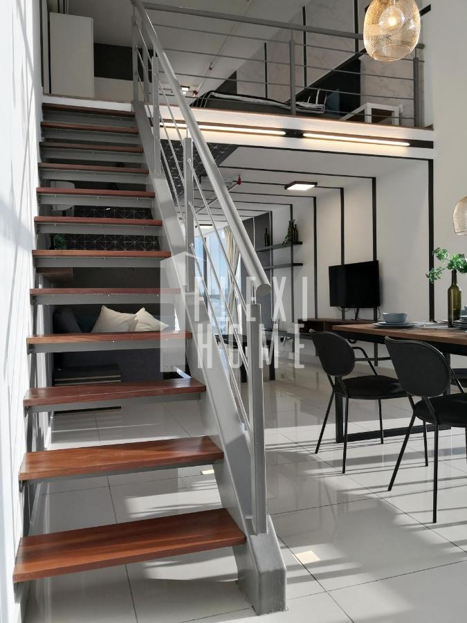 Pinnacle Pj, Romantic City View, 1-4 Guests Designed Duplex Home By Flexihome-My 八打灵再也 外观 照片