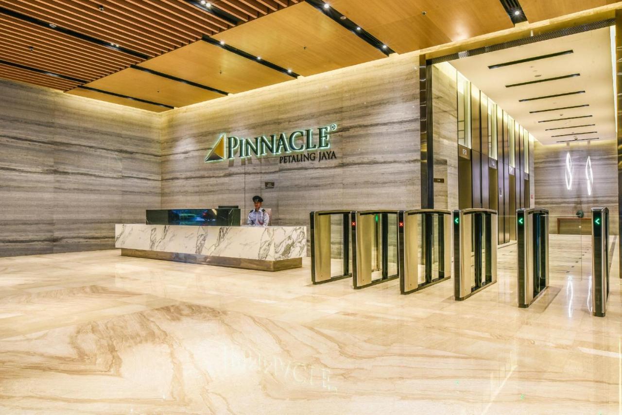 Pinnacle Pj, Romantic City View, 1-4 Guests Designed Duplex Home By Flexihome-My 八打灵再也 外观 照片